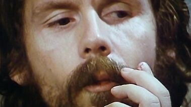 Les Bas De Soie Noire. Sc.1