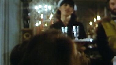 Les Bas De Soie Noire. Sc.1