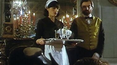 Les Bas De Soie Noire. Sc.1