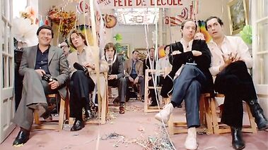 Les Petites Ecolieres. Sc.2