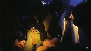 Ma Mere Me Prostitue. Sc.1