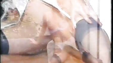 Pleasure Palace 1. Sc.1