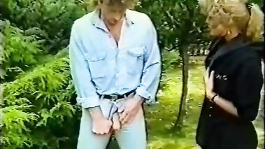 Witwen im Sexrausch. Sc.1