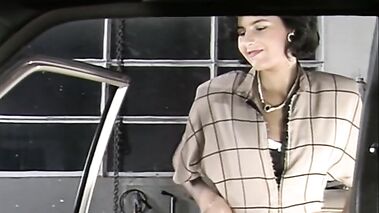 Deux Belles Garces (Two Sweet Sluts). Sc.1