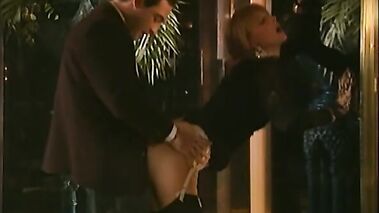 La ceinture de chastete. Sc.1