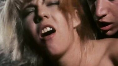 Orgasmes sur le Danube (Orgasmi sul Danubio). Sc.4