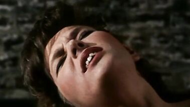 Orgasmes sur le Danube (Orgasmi sul Danubio). Sc.4