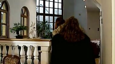 L'obsession de Laure. Sc.1