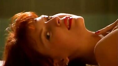 L'obsession de Laure. Sc.2