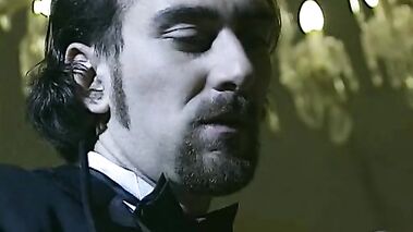 La Lunga Notte (La Nuit la plus chaude). Sc.1