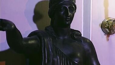 La Lunga Notte (La Nuit la plus chaude). Sc.2