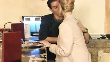 Paris-Amsterdam capitales du sexe. Sc.3